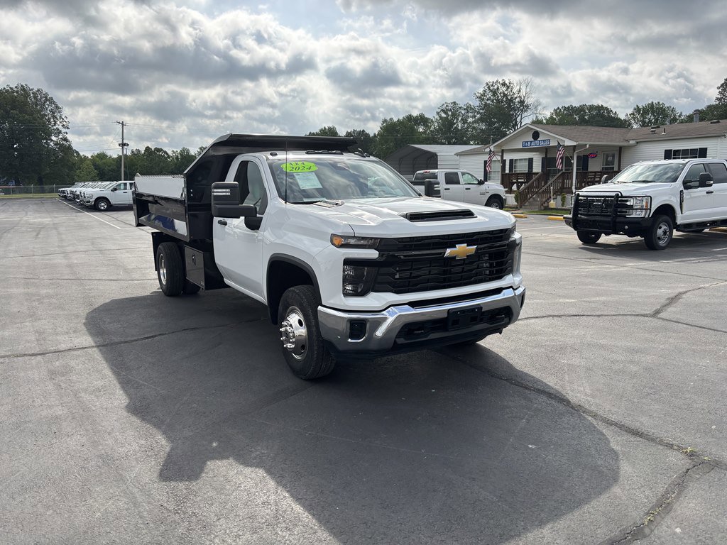 Used 2024 Chevrolet Silverado 3500 W/T w/ WT Convenience Package image 2