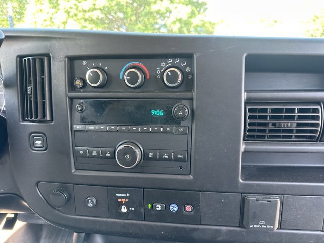 Used 2021 Chevrolet Express 2500 w/ Driver Convenience Package image 10