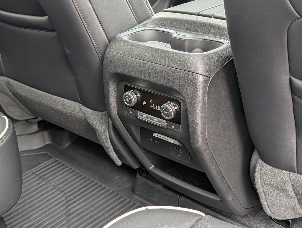 New 2026 GMC Acadia Denali w/ Super Cruise Package FWD image 43