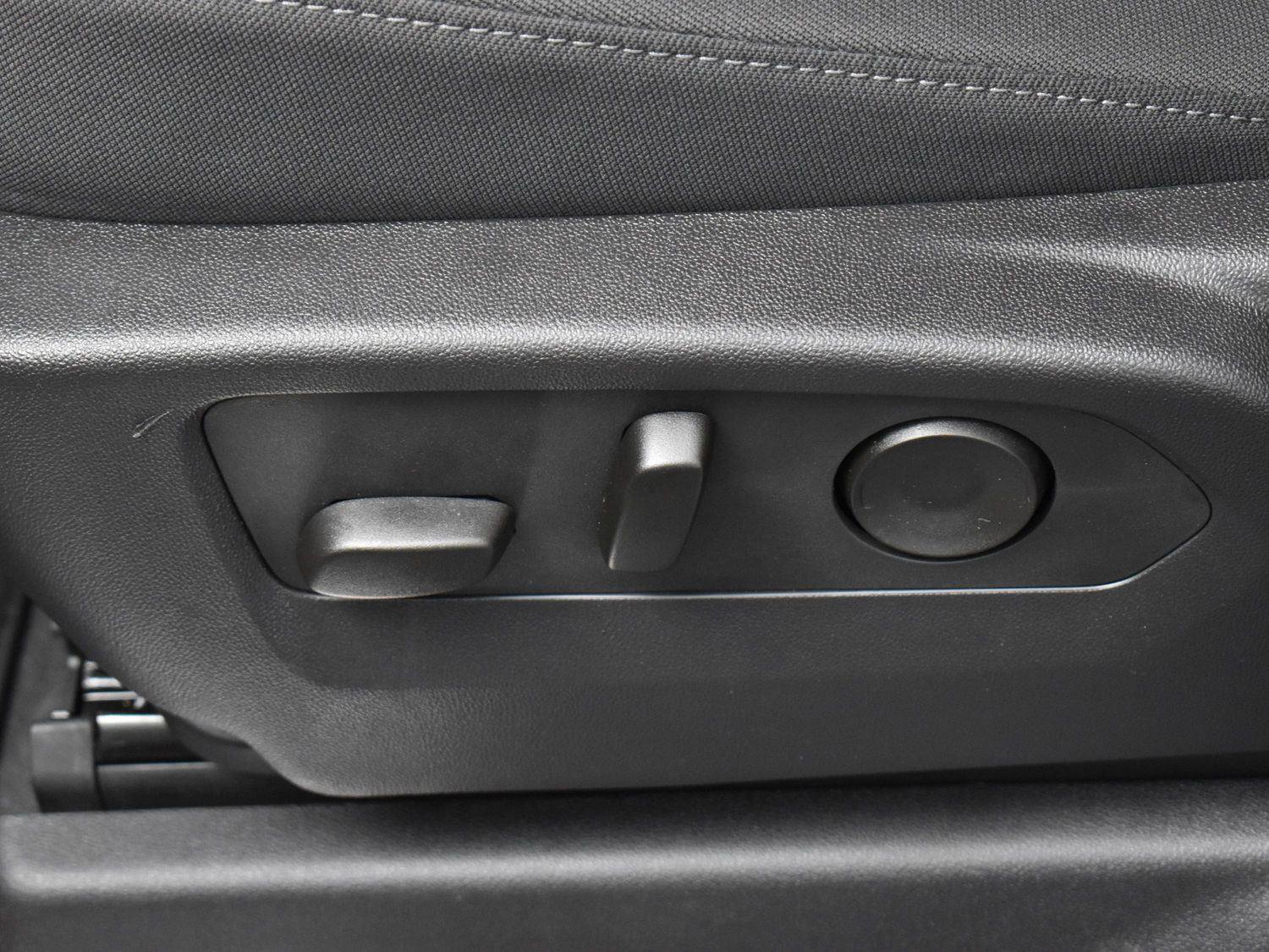 Used 2024 GMC Sierra 1500 Elevation image 13