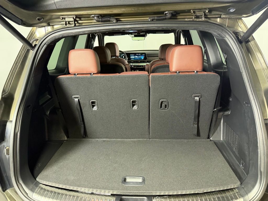Used 2024 Kia Telluride SX Prestige w/ Towing Package image 34