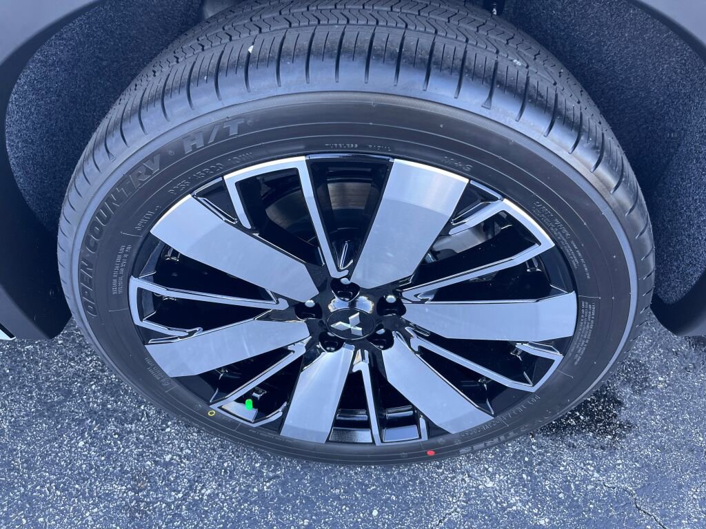New 2026 Mitsubishi Outlander SEL FWD image 27
