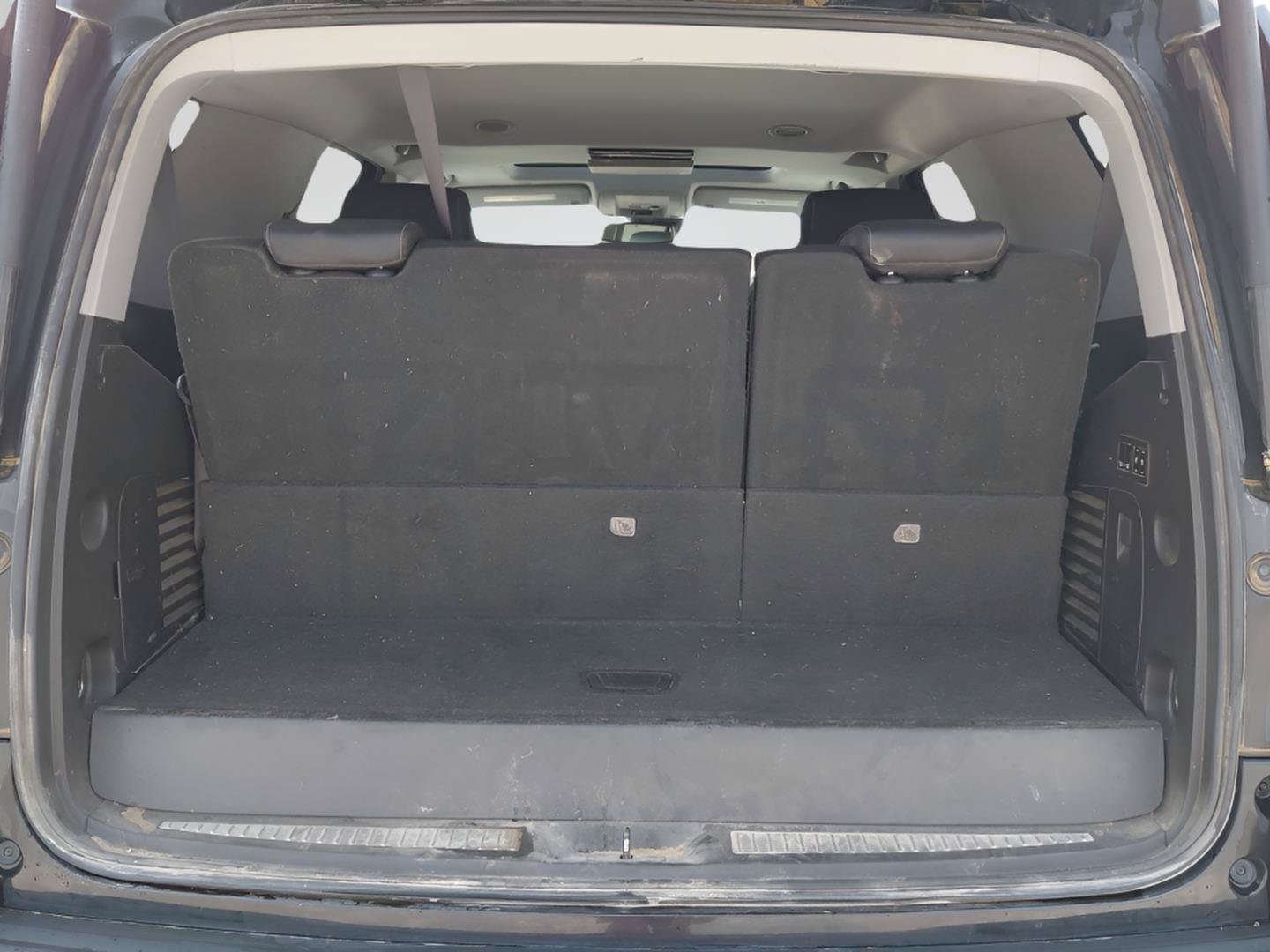 Used 2018 Chevrolet Tahoe Premier AWD/4WD image 23