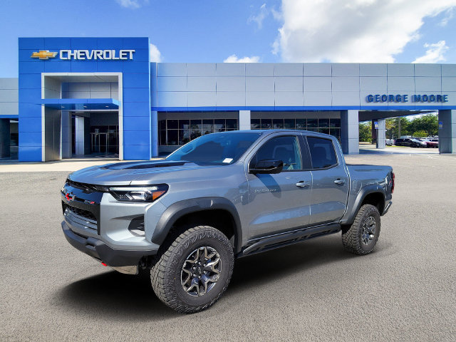 New 2026 Chevrolet Colorado ZR2 w/ Technology Package AWD/4WD image 2