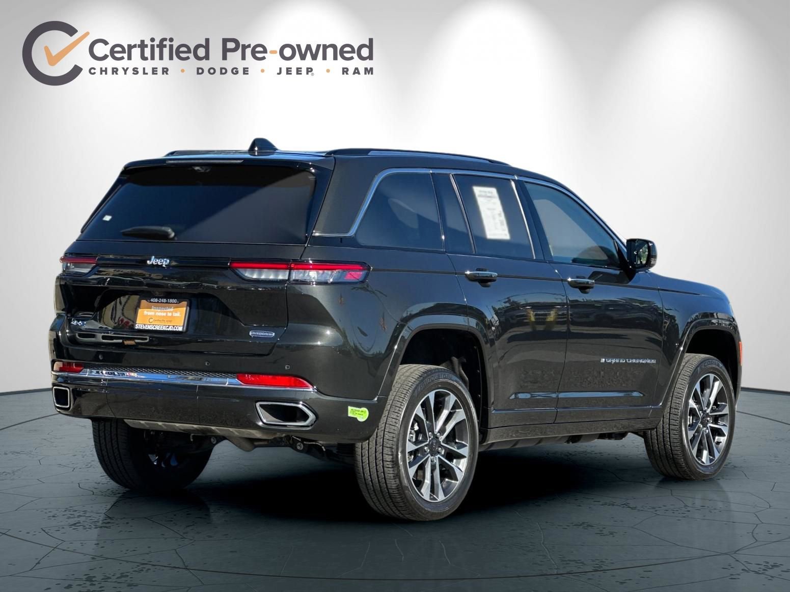 Used 2023 Jeep Grand Cherokee Overland w/ Advanced Protech Group III AWD/4WD image 4