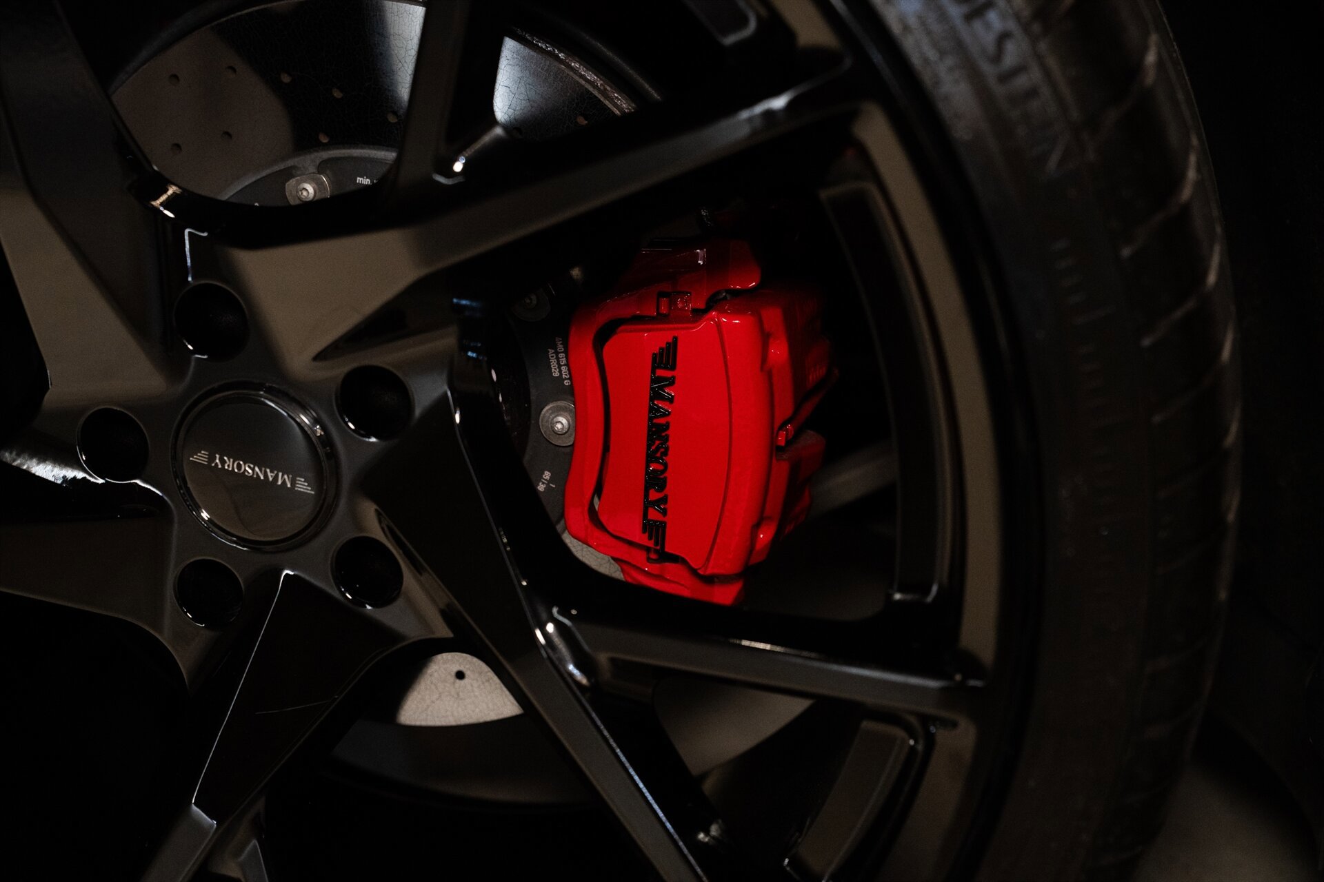 Used 2023 Lamborghini Urus Performante AWD/4WD image 17