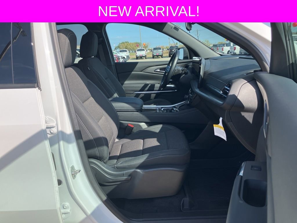 Used 2024 Chevrolet Traverse LT w/ LPO, Floor Liner Package image 10