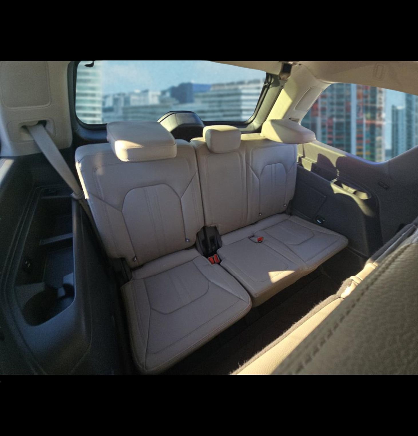 Used 2021 Ford Expedition Limited image 10