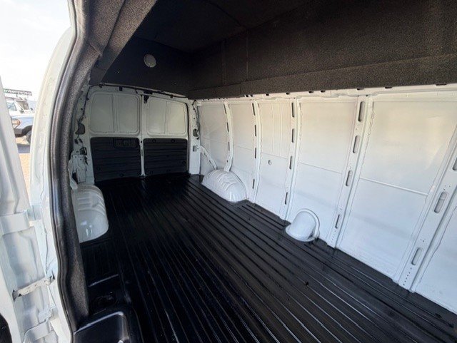 Used 2006 Chevrolet Express 3500 Extended image 17