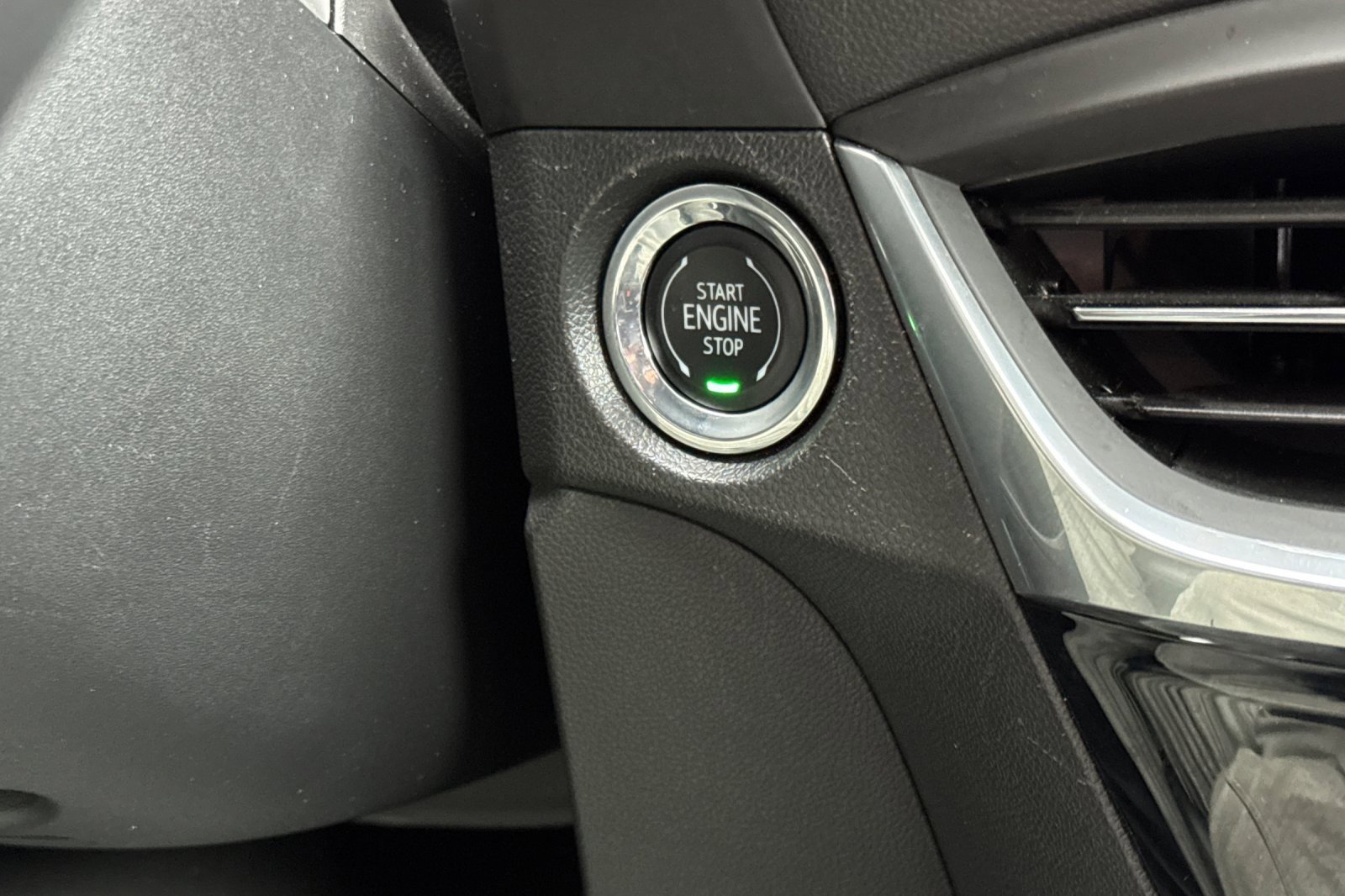 Used 2024 Buick Encore GX Sport Touring image 27