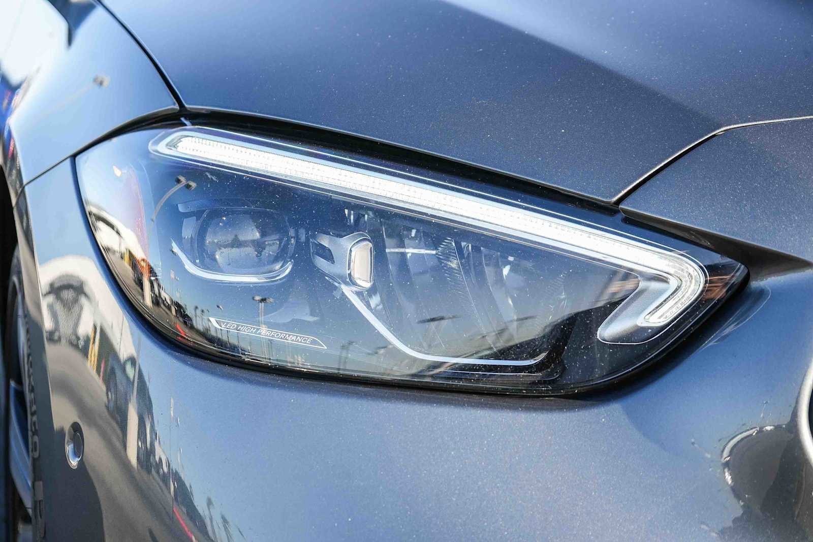 Used 2024 Mercedes-Benz C 300 4MATIC Sedan image 4