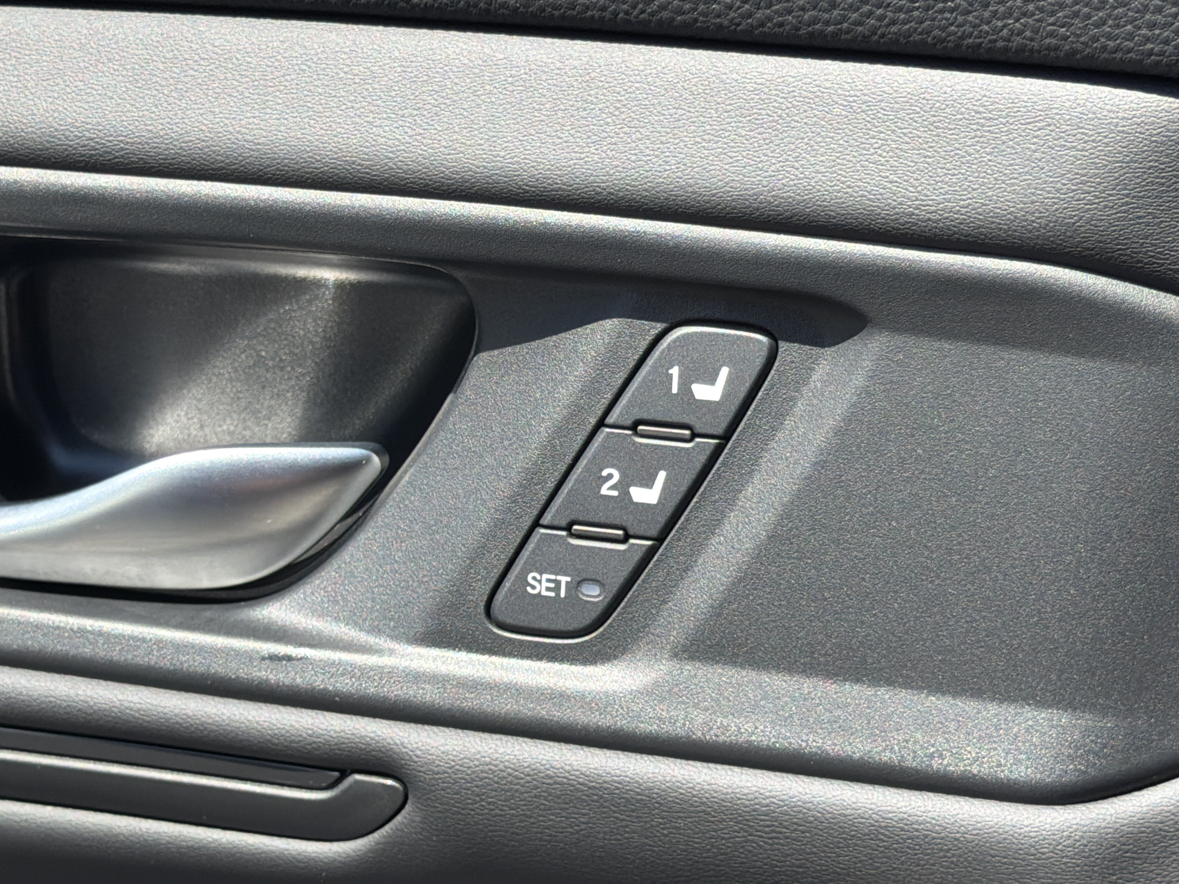 Certified 2025 Honda Accord EX-L image 13