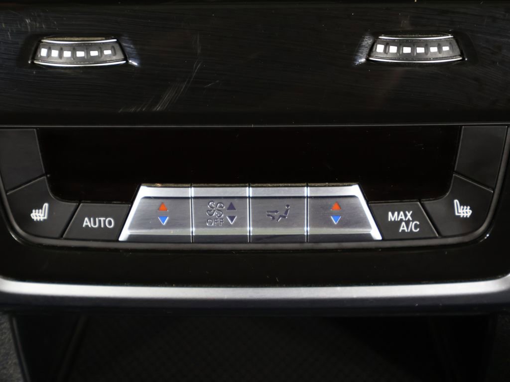 Used 2022 BMW X5 xDrive40i AWD/4WD image 63