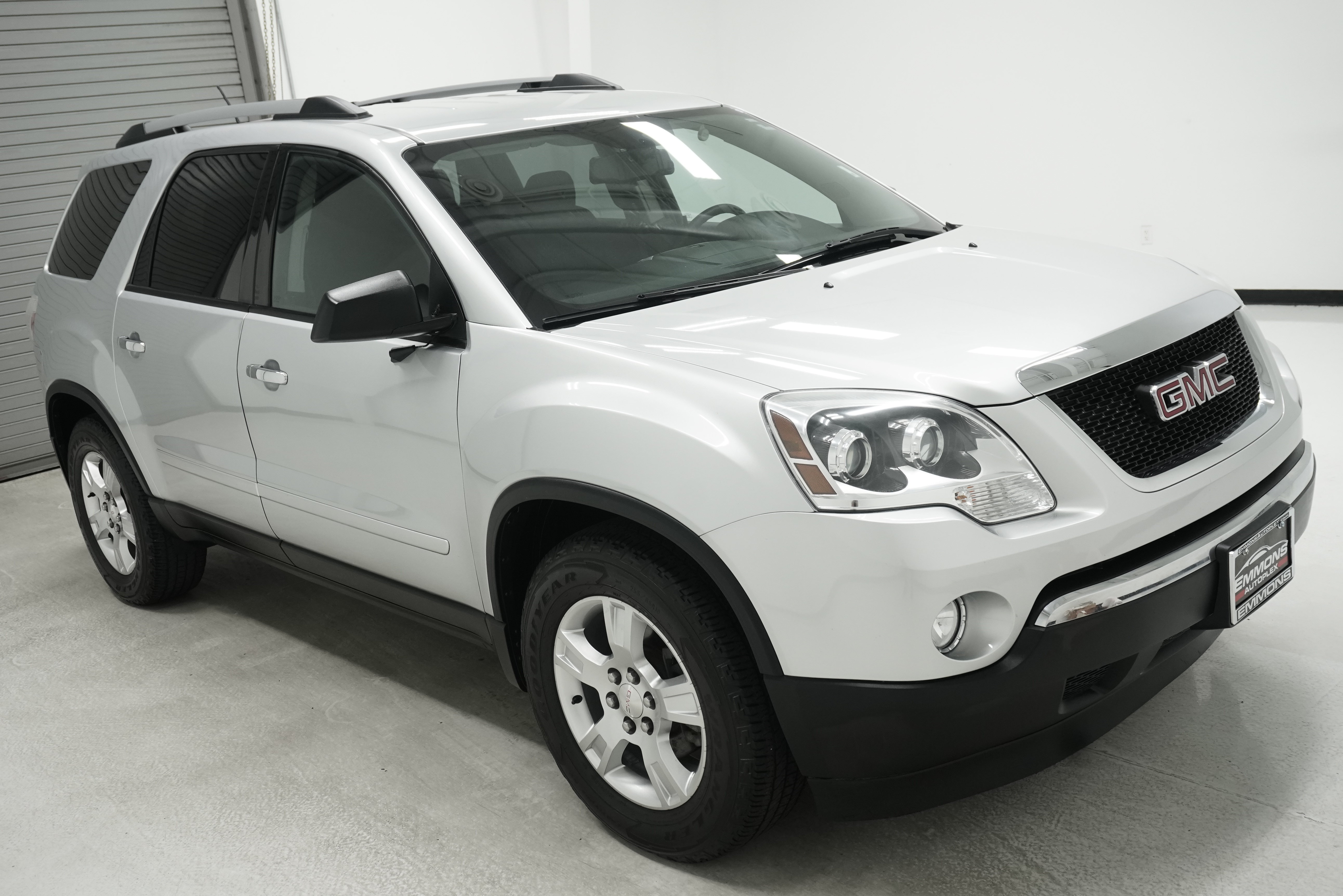 Used 2012 GMC Acadia SL FWD image 3