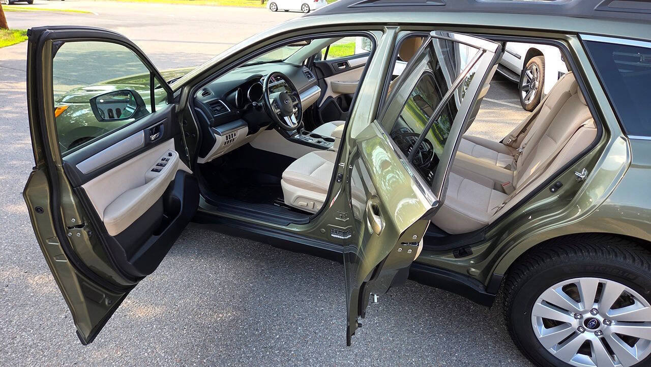 Used 2016 Subaru Outback 2.5i Premium AWD/4WD image 23