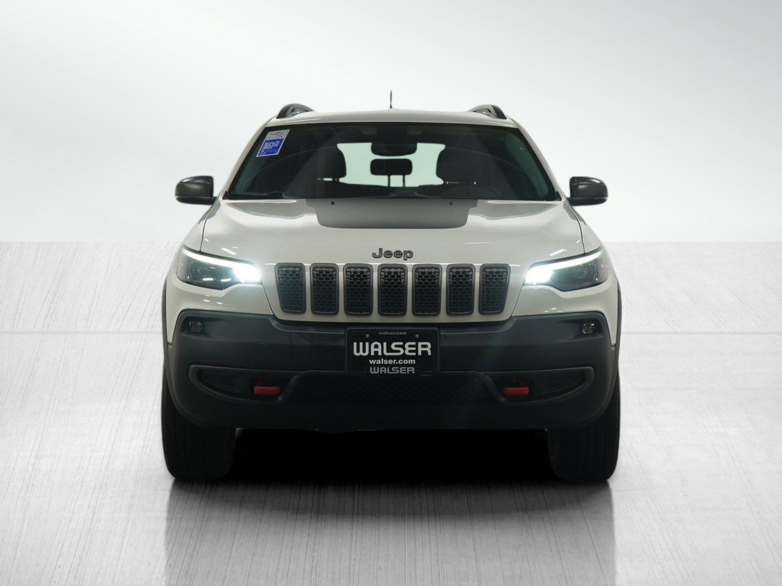 Used 2019 Jeep Cherokee Trailhawk w/ Cold Weather Group image 8