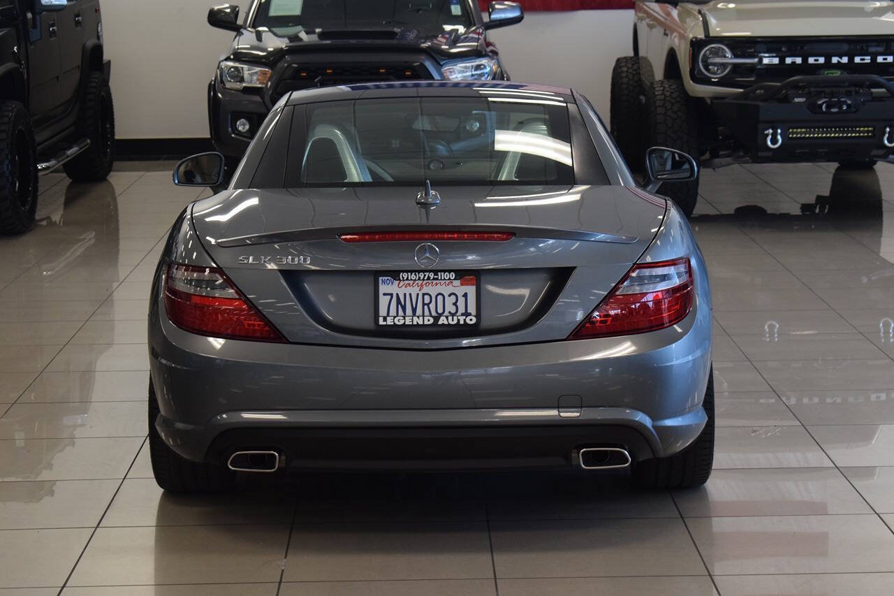 Used 2016 Mercedes-Benz SLK 300 image 6