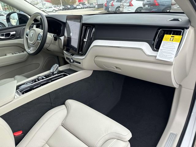 New 2026 Volvo XC60 B5 Ultra w/ Climate Package image 16