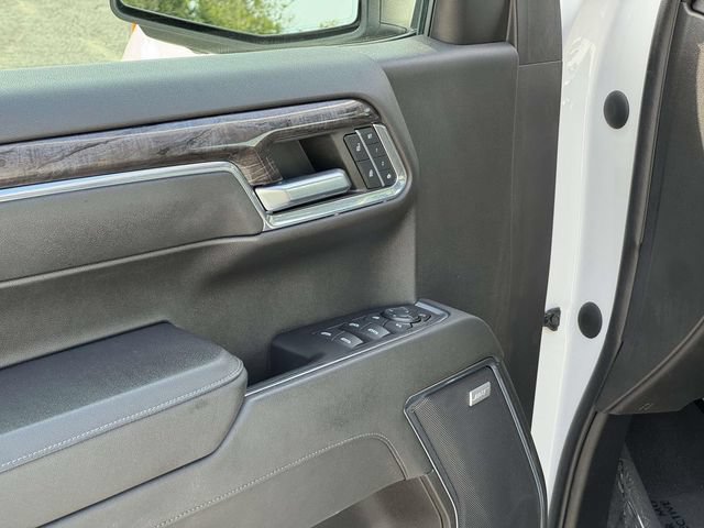 Used 2023 Chevrolet Silverado 1500 LTZ AWD/4WD image 16