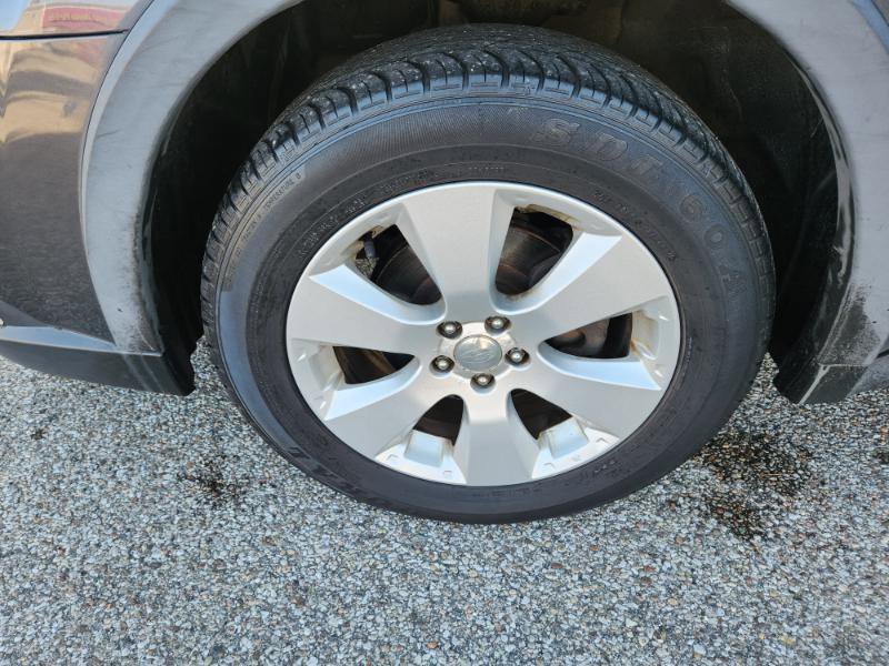 Used 2010 Subaru Outback 2.5i Limited image 12