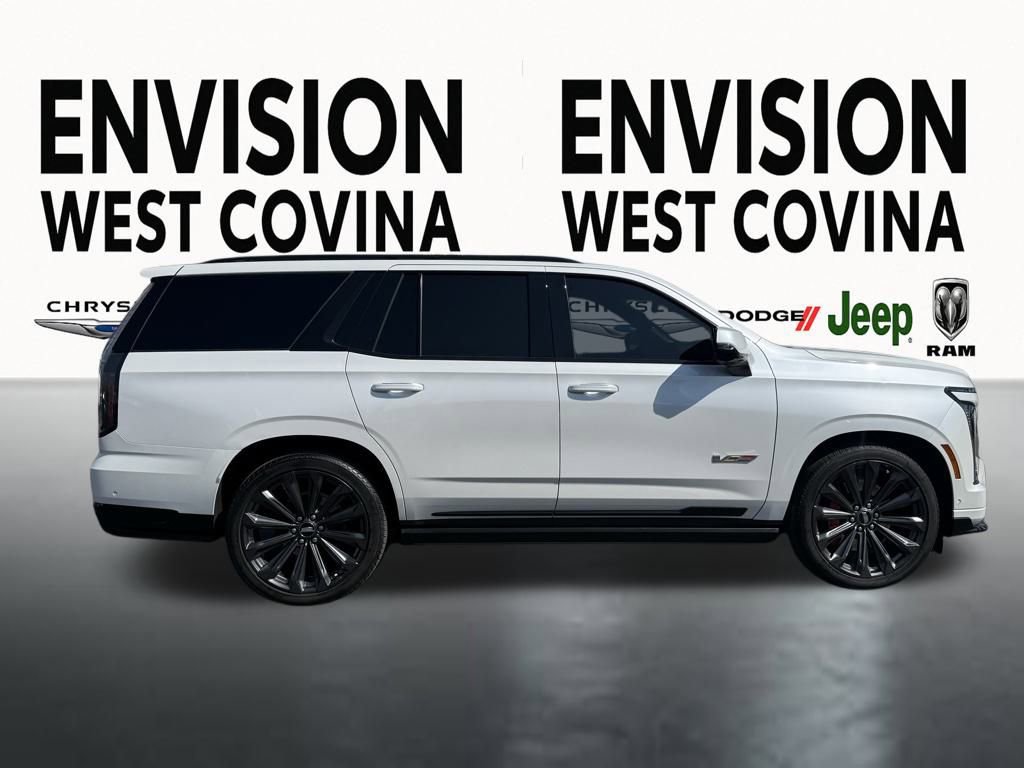 Used 2025 Cadillac Escalade V image 9