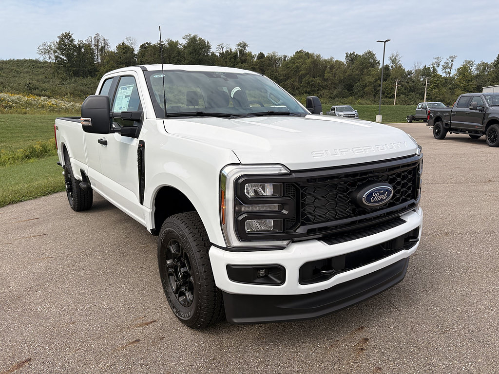 New 2026 Ford F350 XL w/ STX Appearance Package AWD/4WD image 7