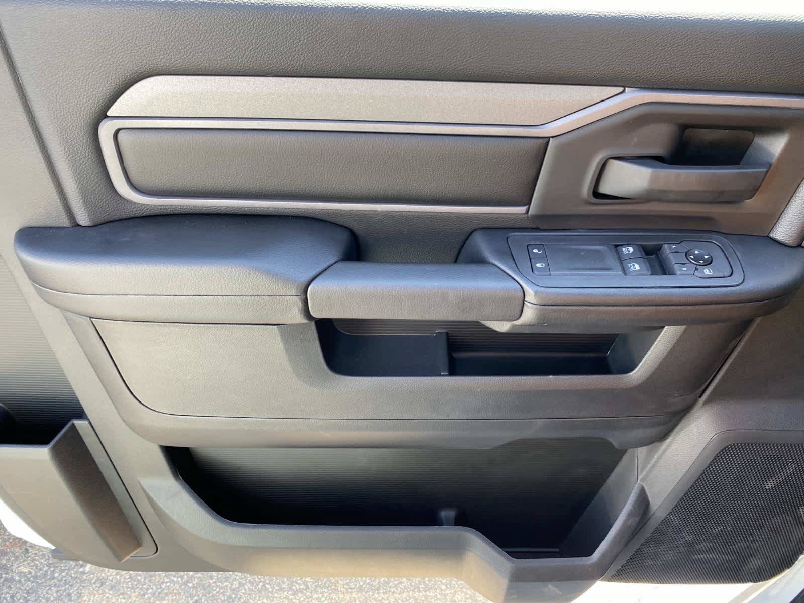 New 2026 RAM 3500 Tradesman AWD/4WD image 17