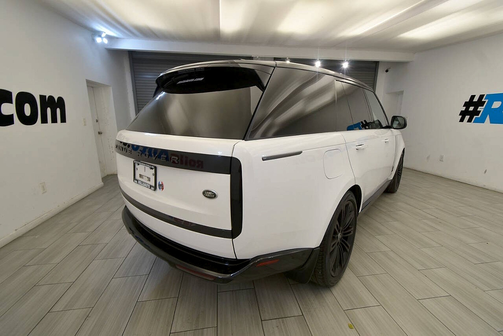 Used 2023 Land Rover Range Rover SE AWD/4WD image 5