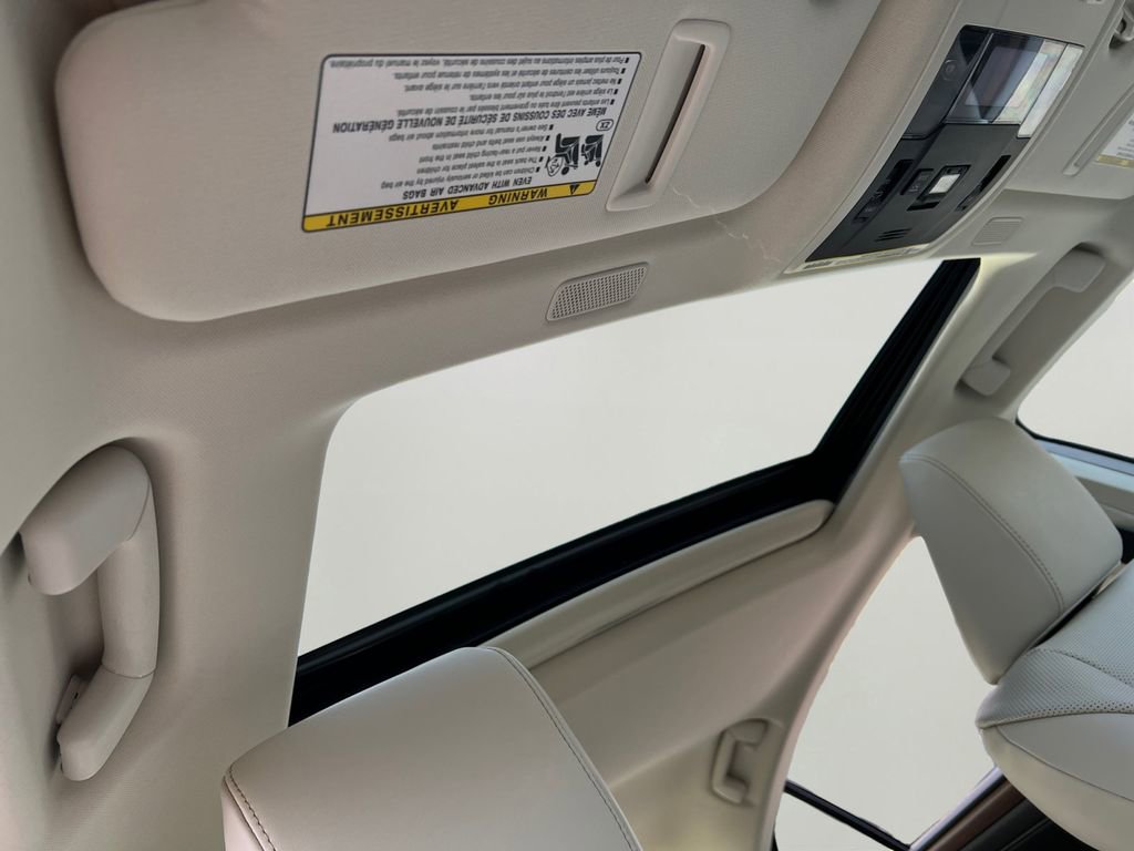 New 2025 Lexus ES 350 w/ Premium Package image 4