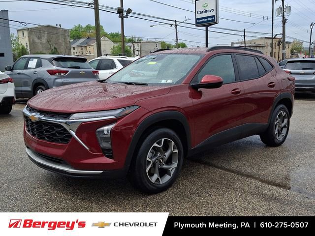 Certified 2024 Chevrolet Trax LT w/ Driver Confidence Package FWD image 1