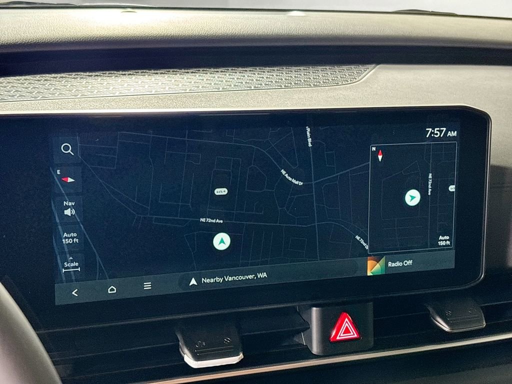 New 2026 Kia Carnival FWD image 16