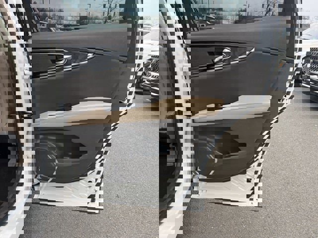 Used 2022 Lincoln Nautilus Reserve w/ Cargo Utility Package image 21