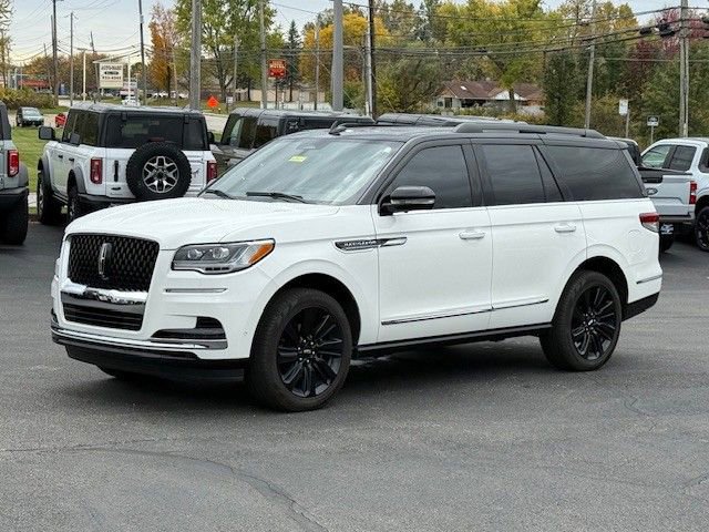 Used 2024 Lincoln Navigator Black Label image 10