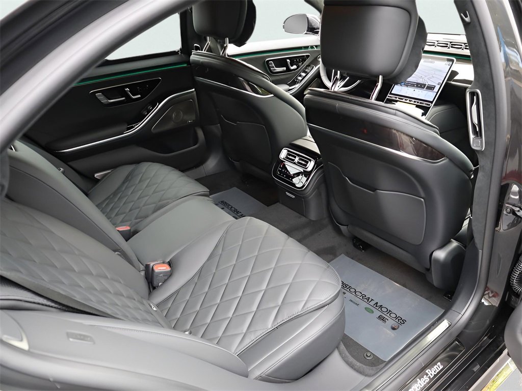New 2026 Mercedes-Benz S 580 4MATIC Sedan image 14