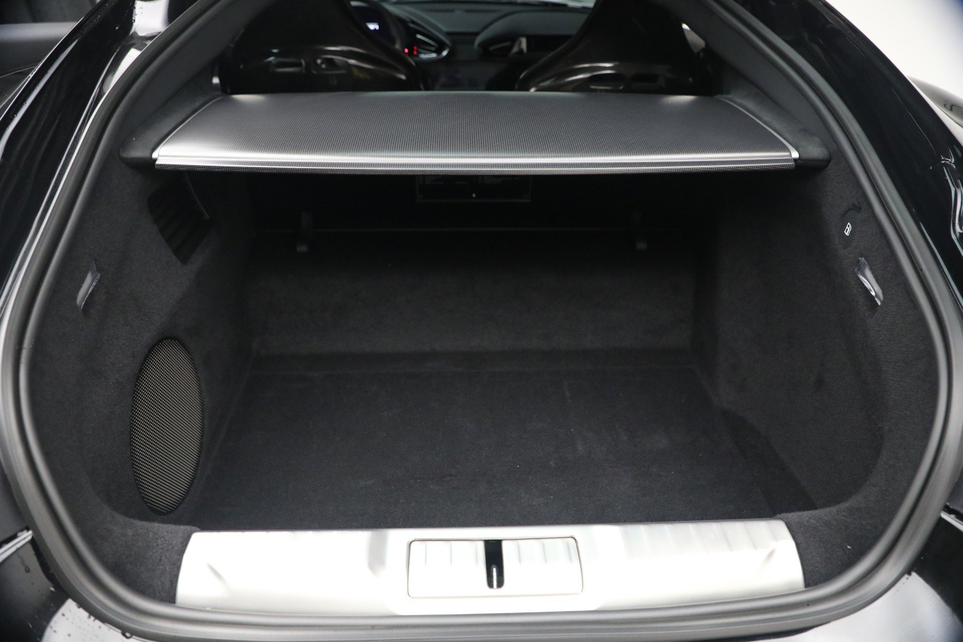 Certified 2025 Ferrari 12Cilindri image 18