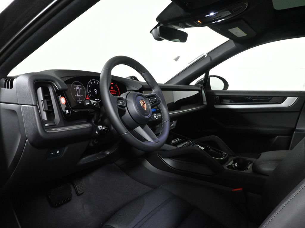 Used 2026 Porsche Cayenne Coupe AWD/4WD image 4