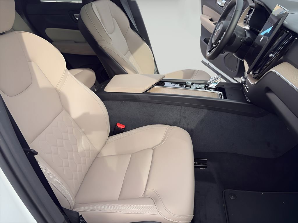 New 2026 Volvo XC60 B5 Plus w/ Protection Package Premier AWD/4WD image 12