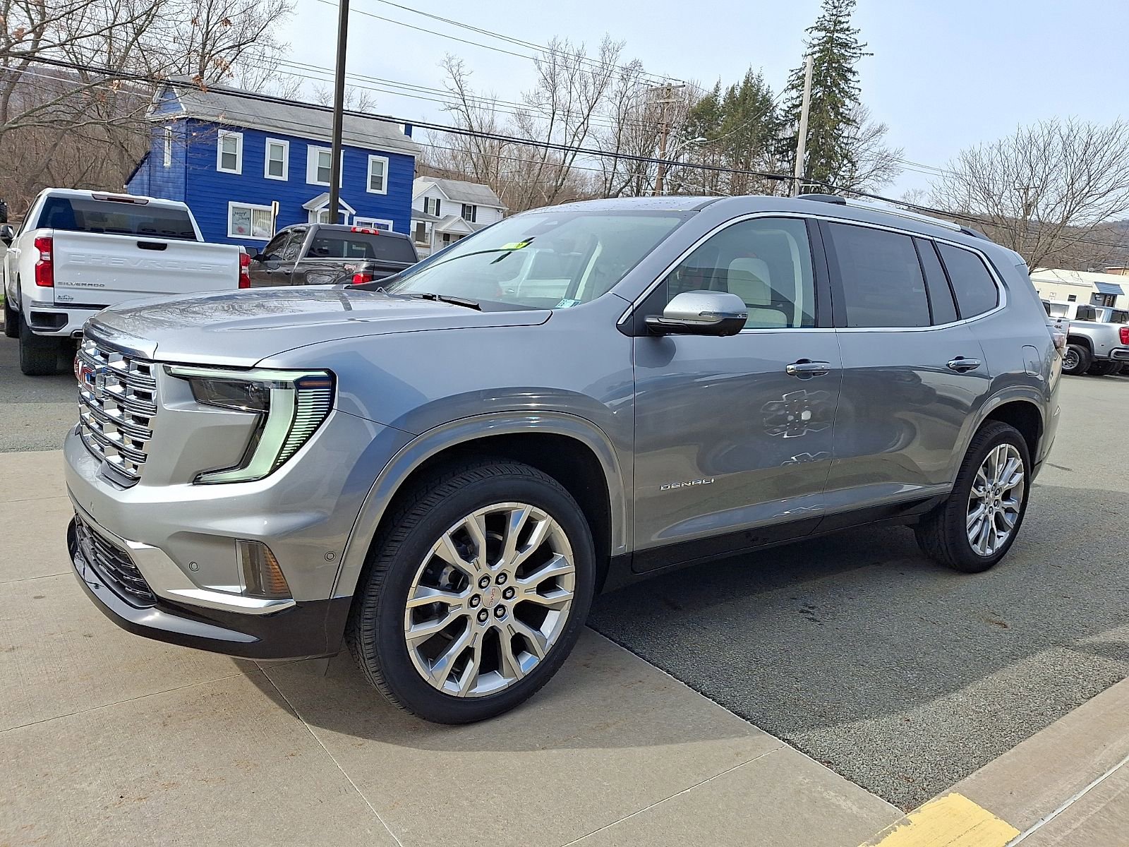 New 2026 GMC Acadia Denali w/ Super Cruise Package image 3