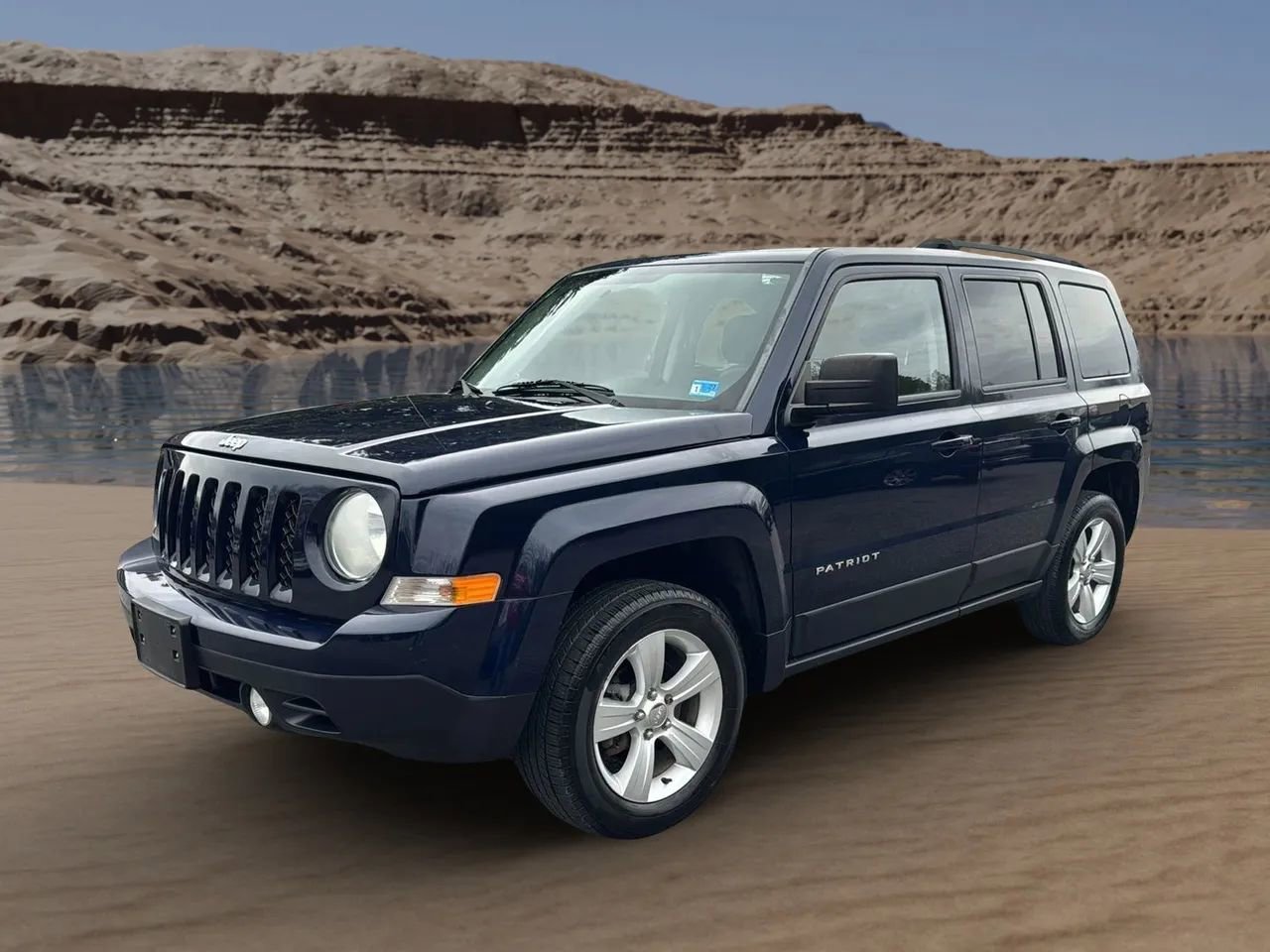 Used 2014 Jeep Patriot Latitude w/ Sun/Sound Group image 1