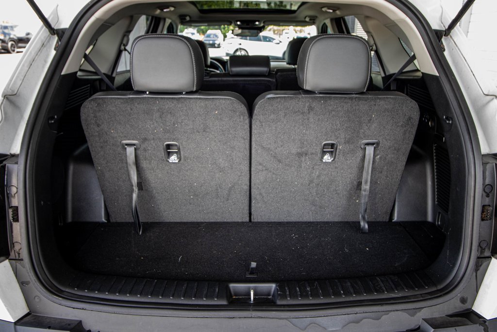 Used 2023 Kia Sorento S w/ Panoramic Sunroof Package image 16