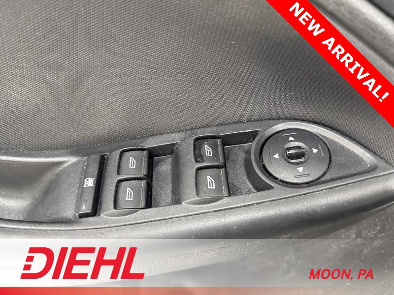 Used 2018 Ford Focus SE image 19