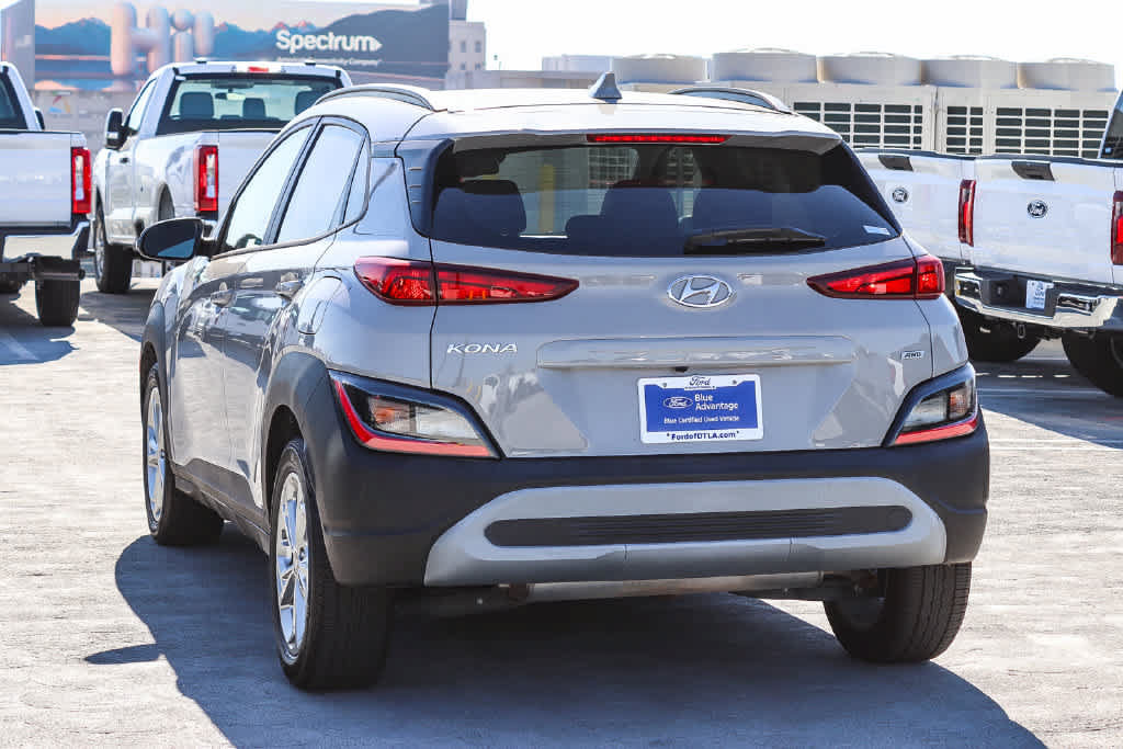 Used 2023 Hyundai Kona SEL AWD/4WD image 6
