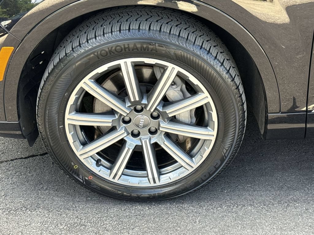 Used 2019 Audi Q7 3.0T Premium Plus w/ Premium Plus Package AWD/4WD image 19
