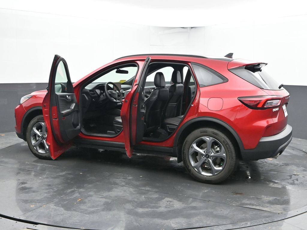 Used 2025 Ford Escape ST-Line w/ Cold Weather Package image 75