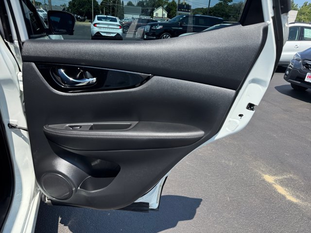 Used 2021 Nissan Rogue Sport SL w/ Premium Package AWD/4WD image 26