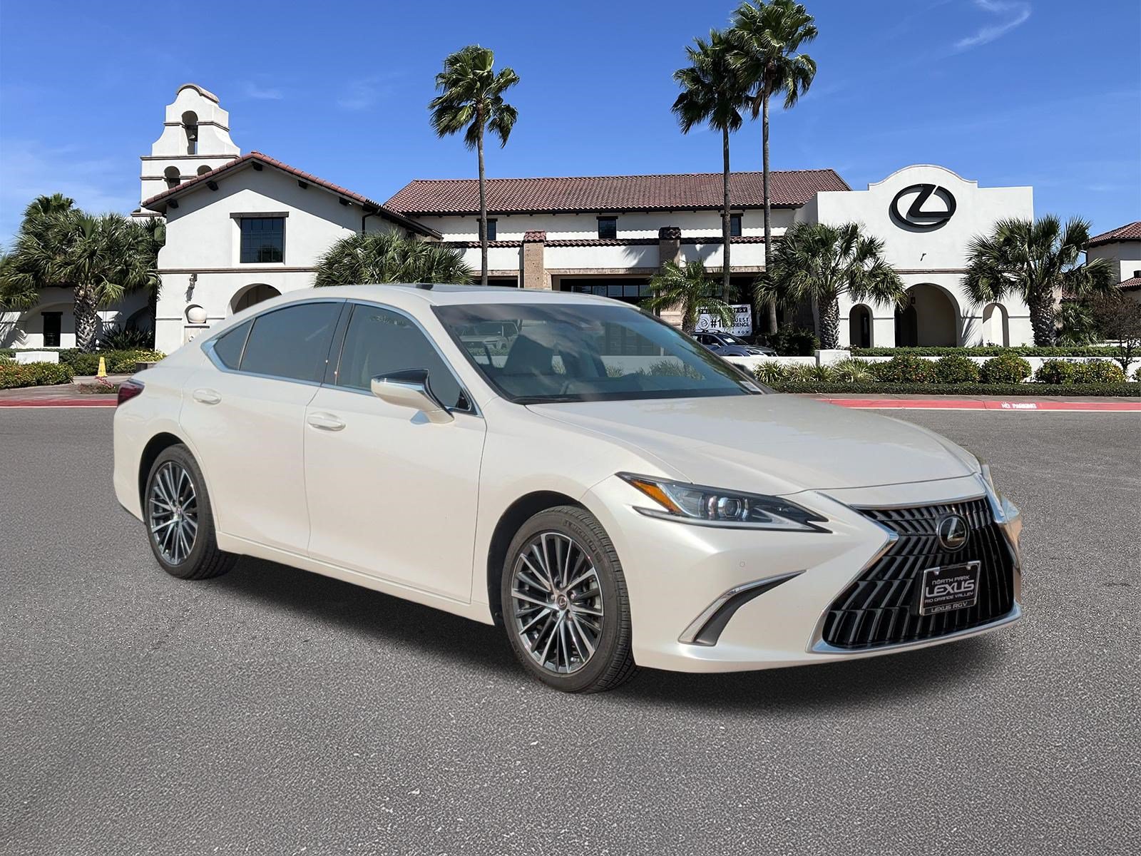 Used 2025 Lexus ES 350 w/ Premium Package FWD image 1