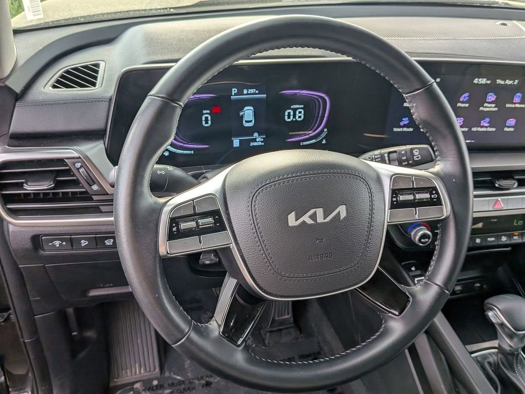 Used 2025 Kia Telluride S image 23