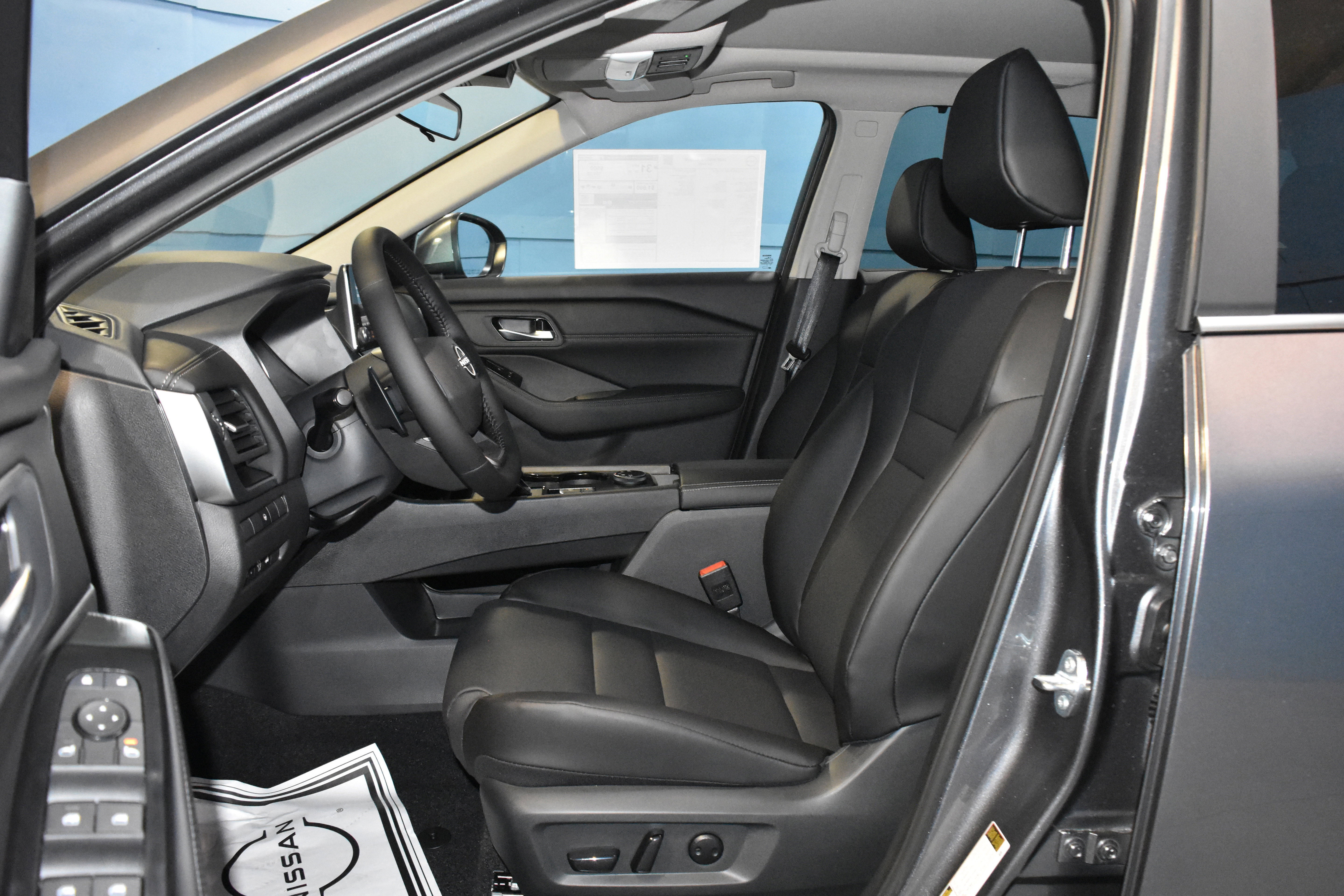 New 2026 Nissan Rogue SV w/ SV Premium Package image 5