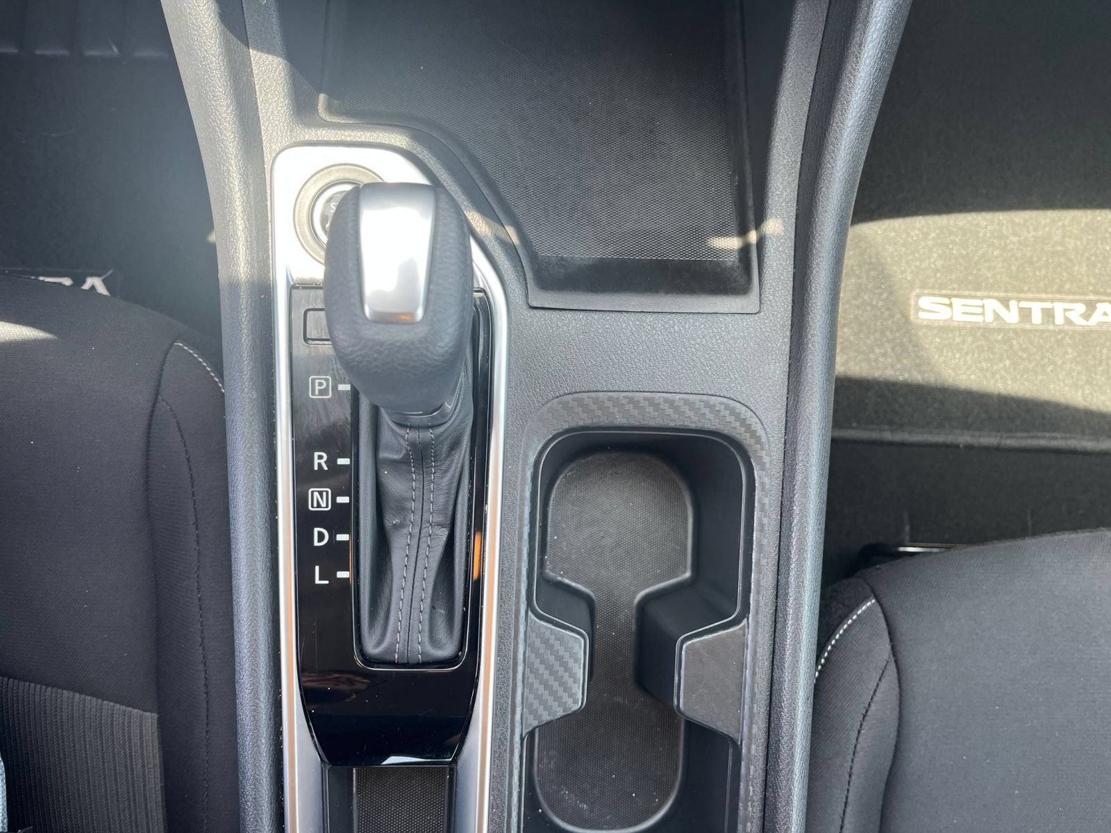 Used 2025 Nissan Sentra SV FWD image 39