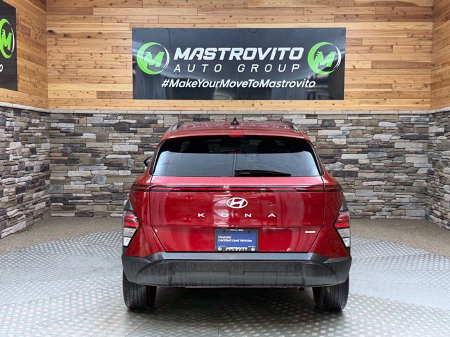 Certified 2024 Hyundai Kona SEL AWD/4WD image 8